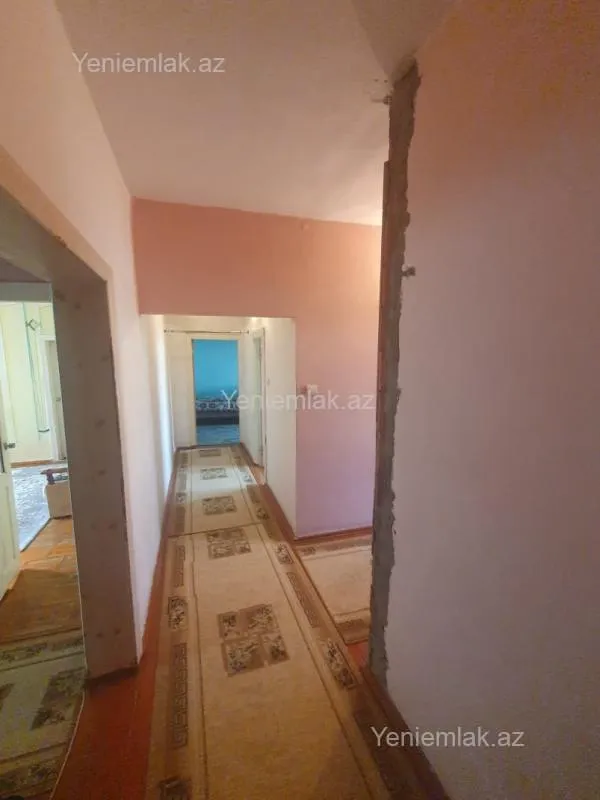 Satılır 4 otaqlı köhnə tikili 93 m²