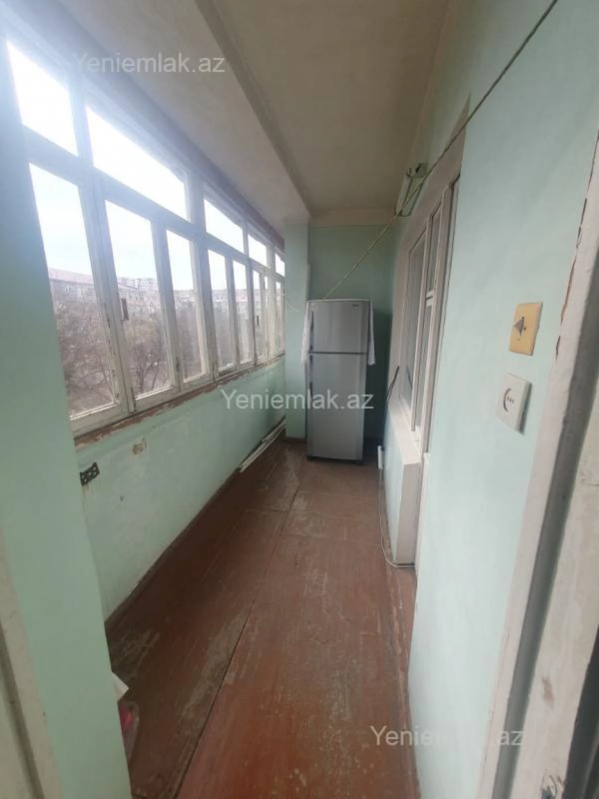 Satılır 4 otaqlı köhnə tikili 93 m²