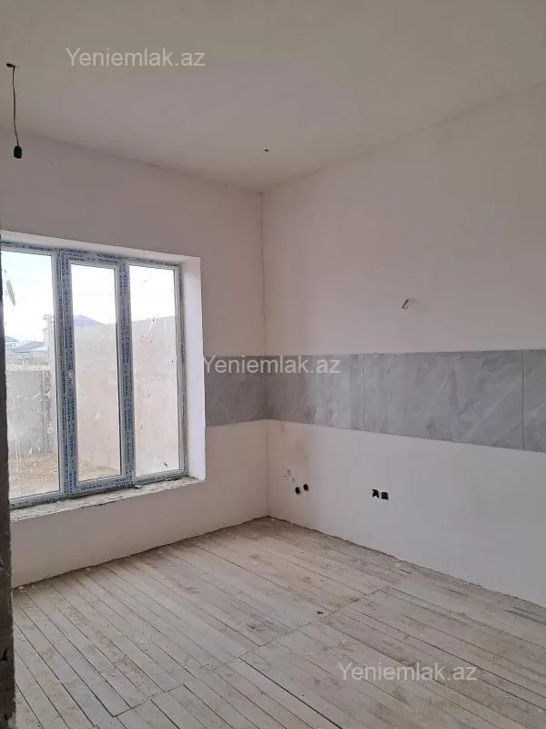 Satılır 4 otaqlı həyət evi 124 m²