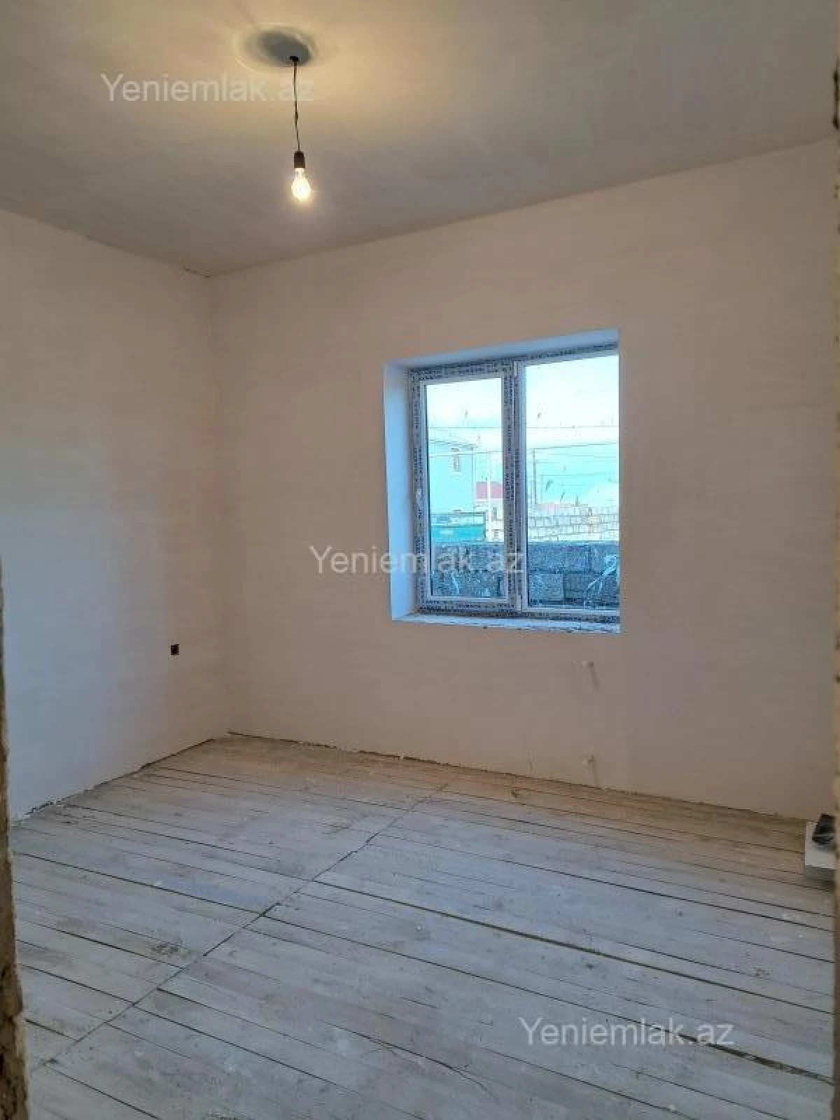 Satılır 4 otaqlı həyət evi 124 m²