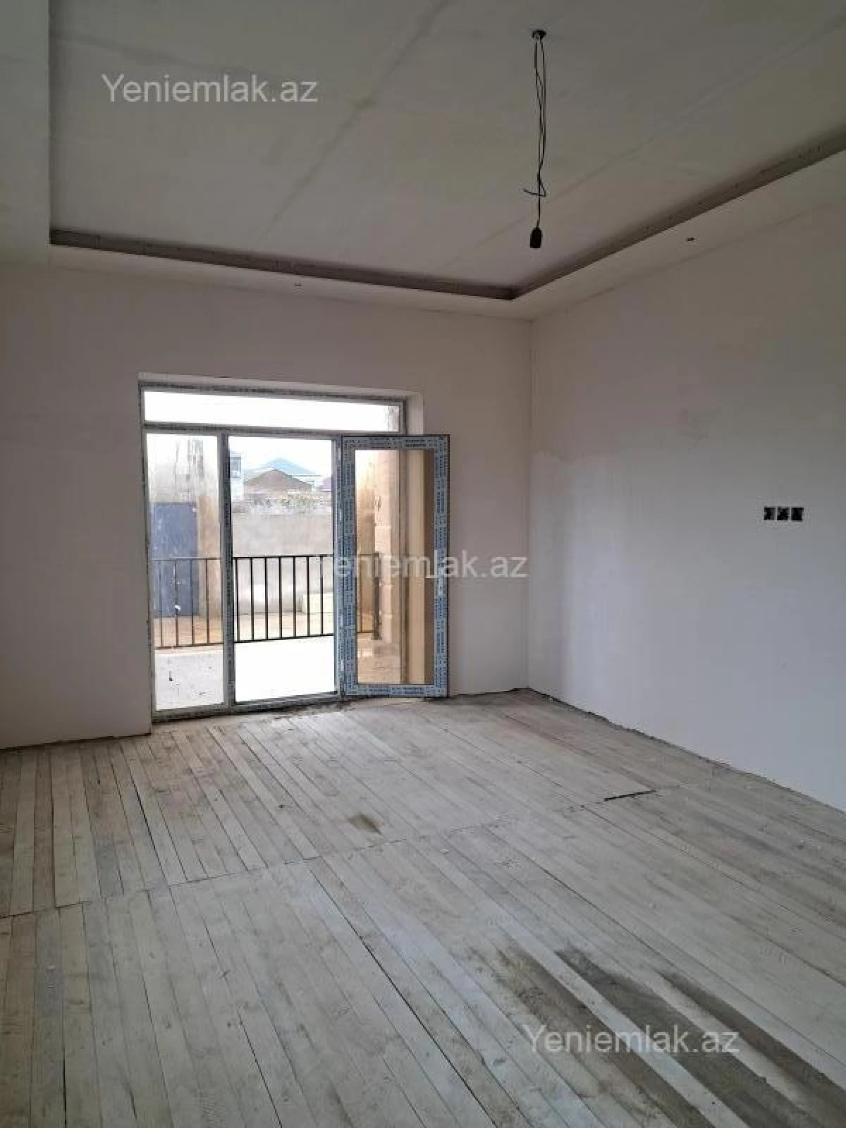 Satılır 4 otaqlı həyət evi 124 m²