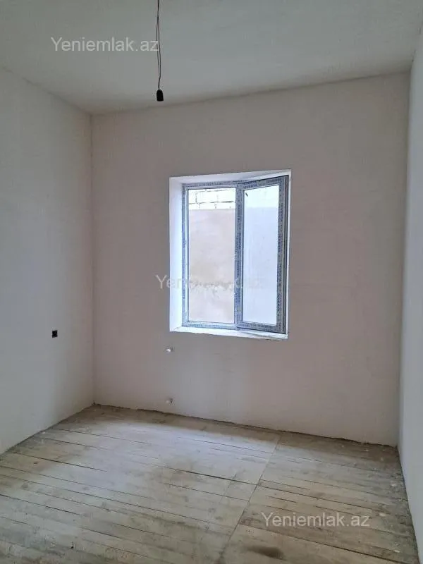 Satılır 4 otaqlı həyət evi 124 m²