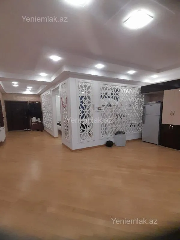 Satılır 2 otaqlı yeni tikili 72 m²