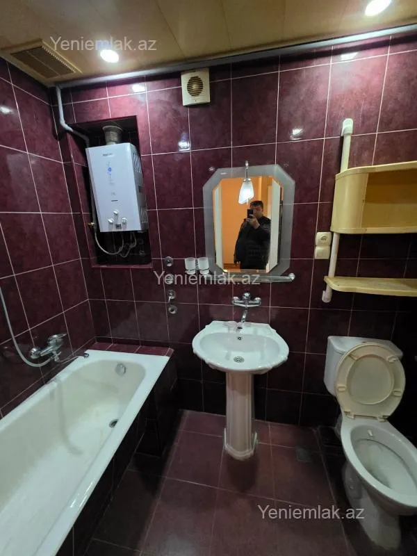 Satılır 2 otaqlı köhnə tikili 71 m²