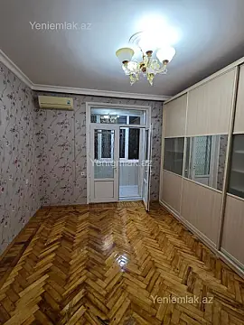 Satılır 2 otaqlı köhnə tikili 71 m²