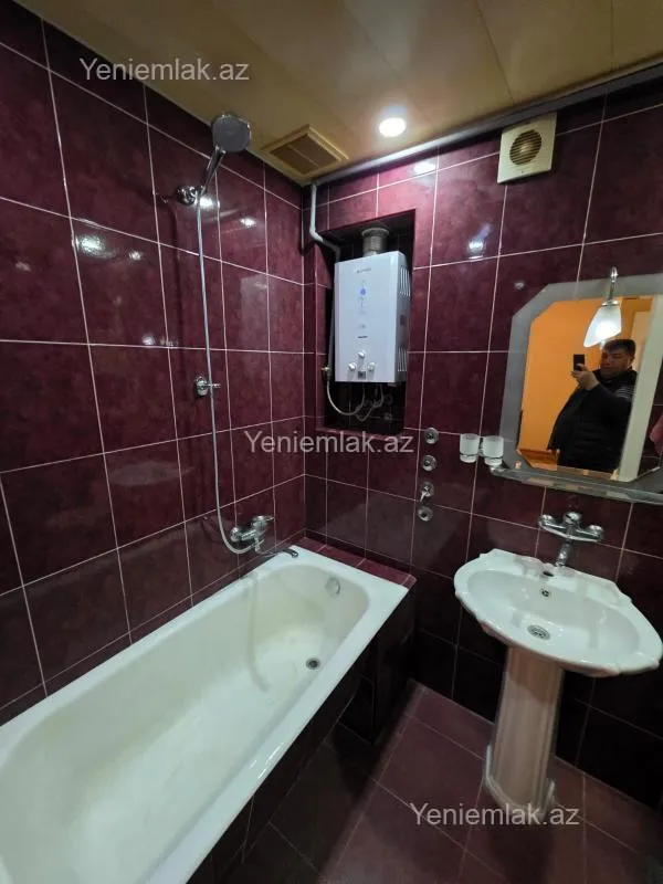 Satılır 2 otaqlı köhnə tikili 71 m²