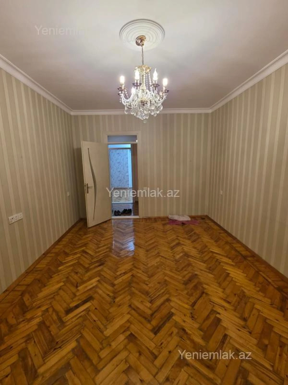 Satılır 2 otaqlı köhnə tikili 71 m²
