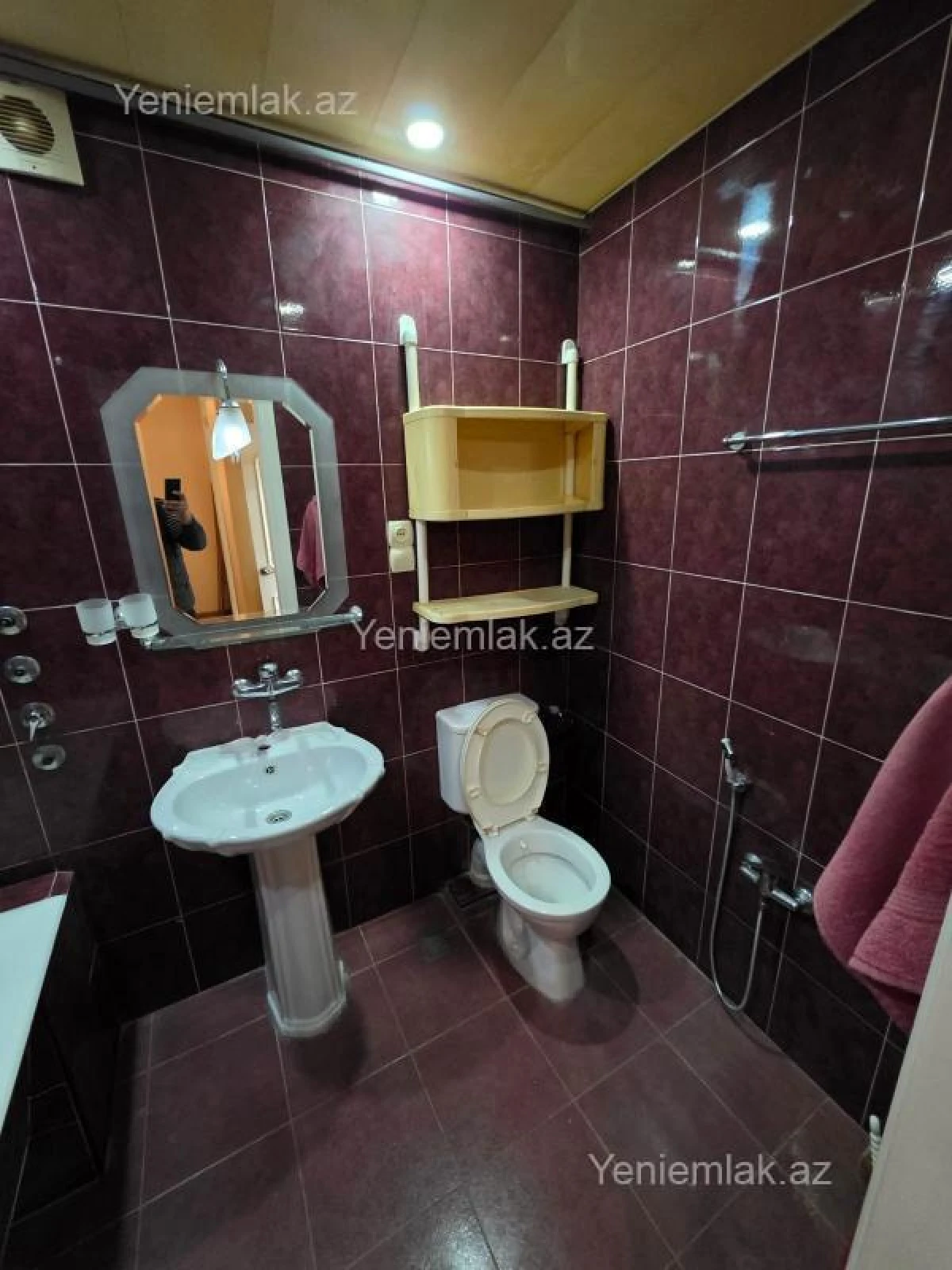 Satılır 2 otaqlı köhnə tikili 71 m²