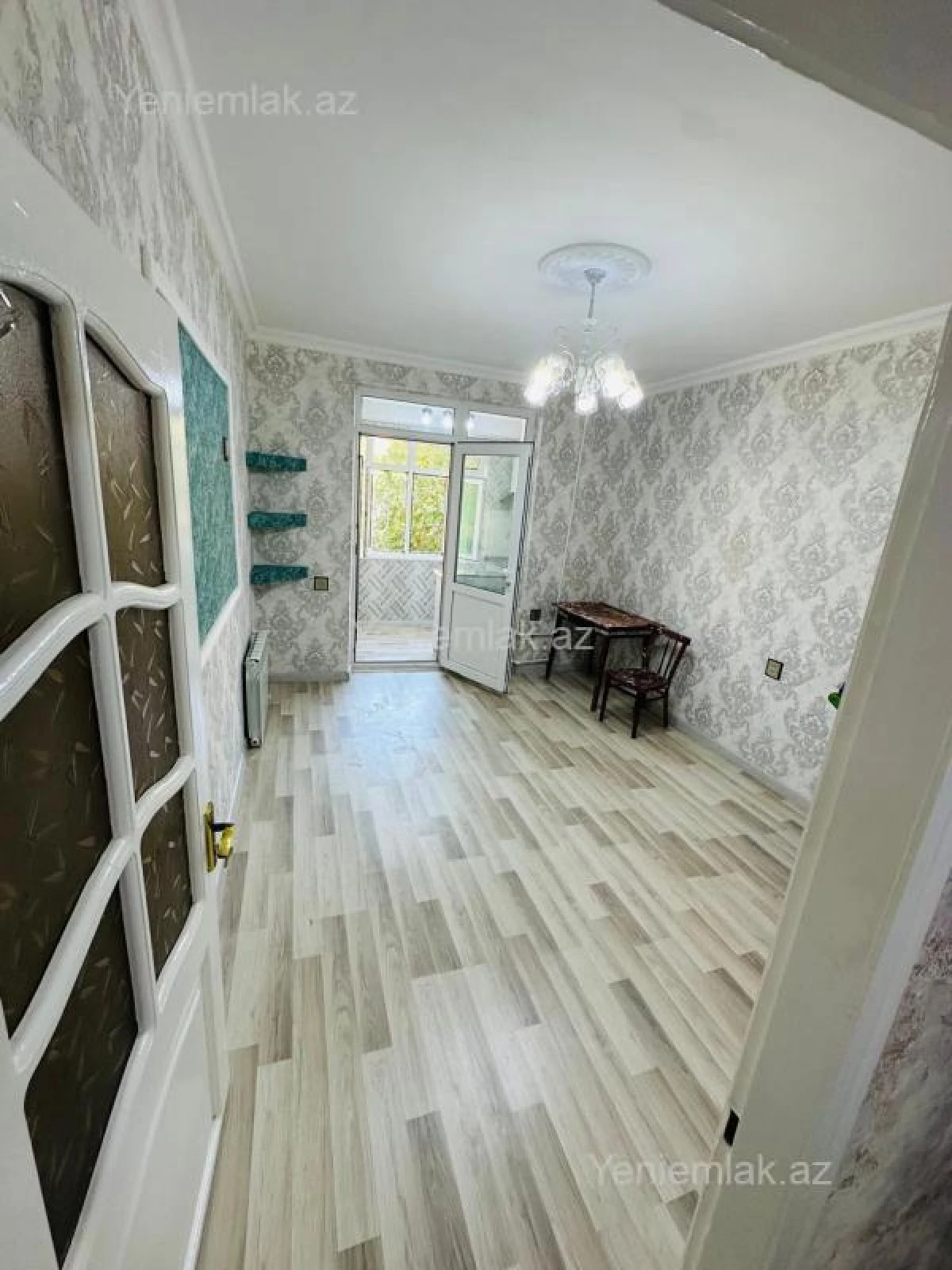Satılır 3 otaqlı köhnə tikili 45 m²
