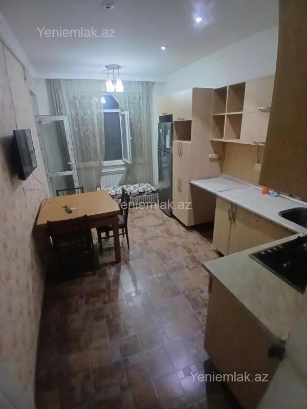Satılır 2 otaqlı yeni tikili 70 m²