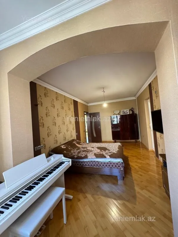 Satılır 3 otaqlı köhnə tikili 80 m²