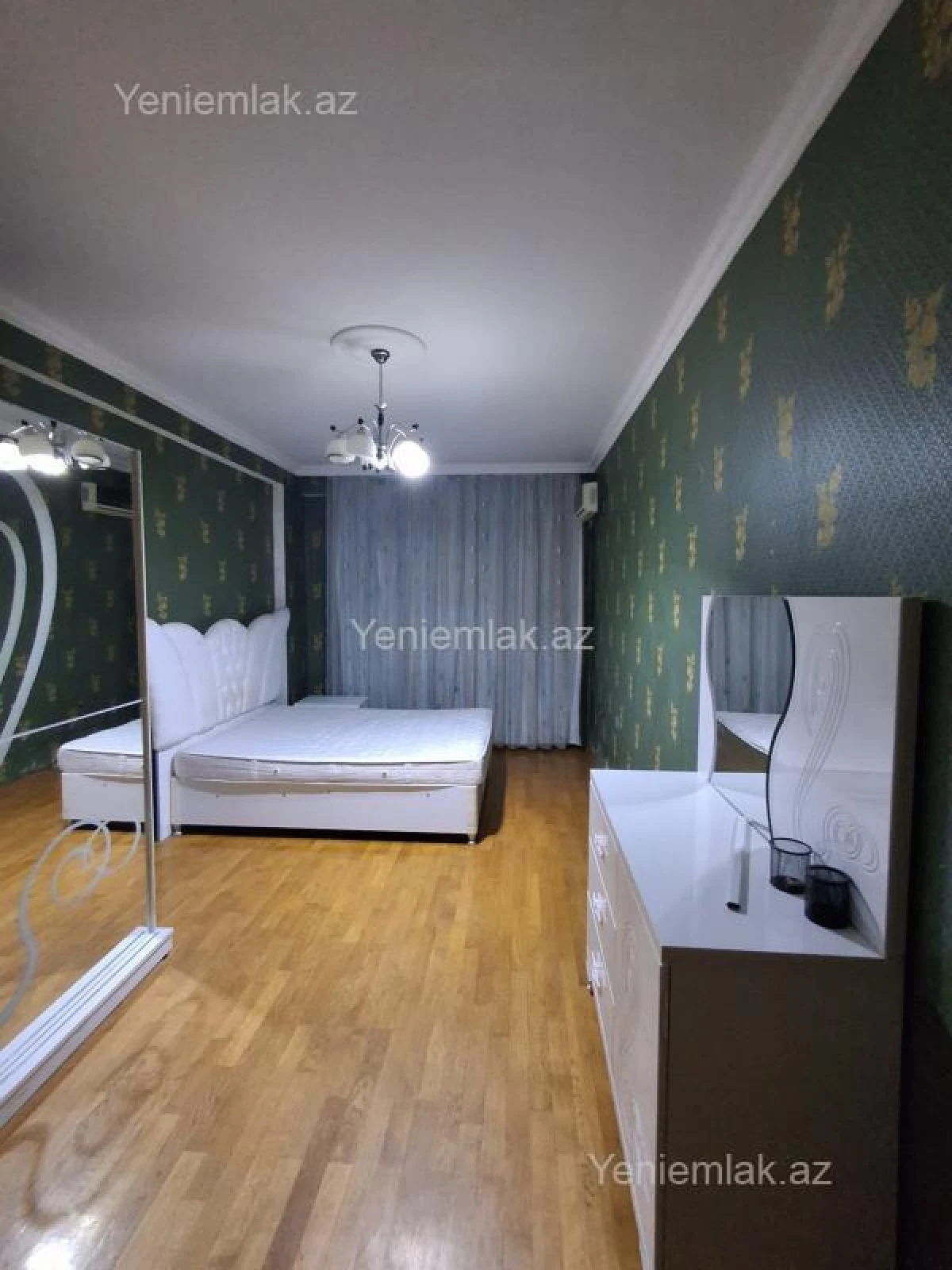 Satılır 3 otaqlı yeni tikili 140 m²