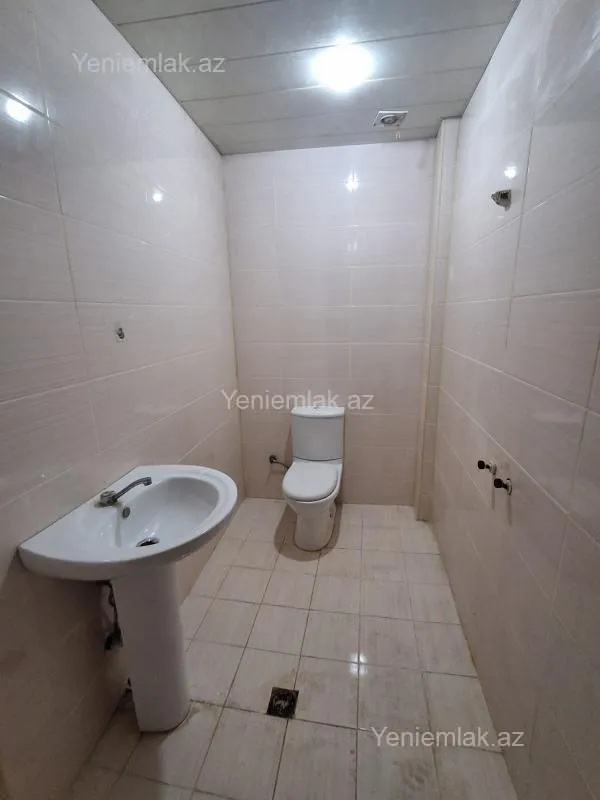Satılır 3 otaqlı yeni tikili 140 m²