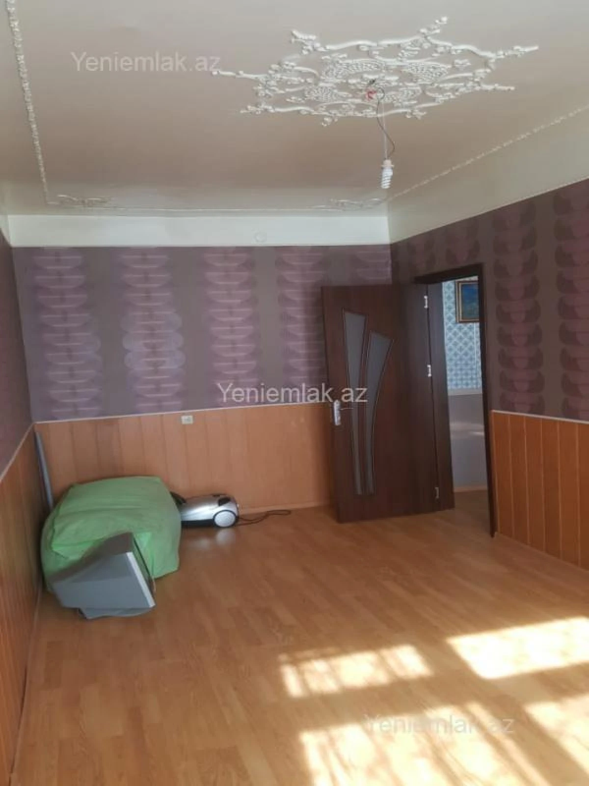 Satılır 4 otaqlı köhnə tikili 90 m²