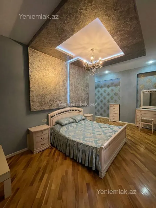 Satılır 4 otaqlı yeni tikili 180 m²