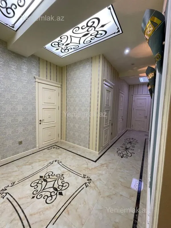 Satılır 4 otaqlı yeni tikili 180 m²