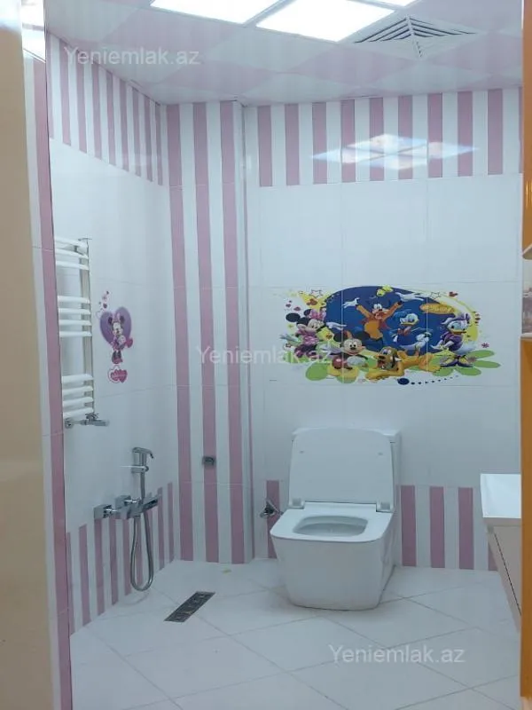 Satılır 4 otaqlı yeni tikili 180 m²