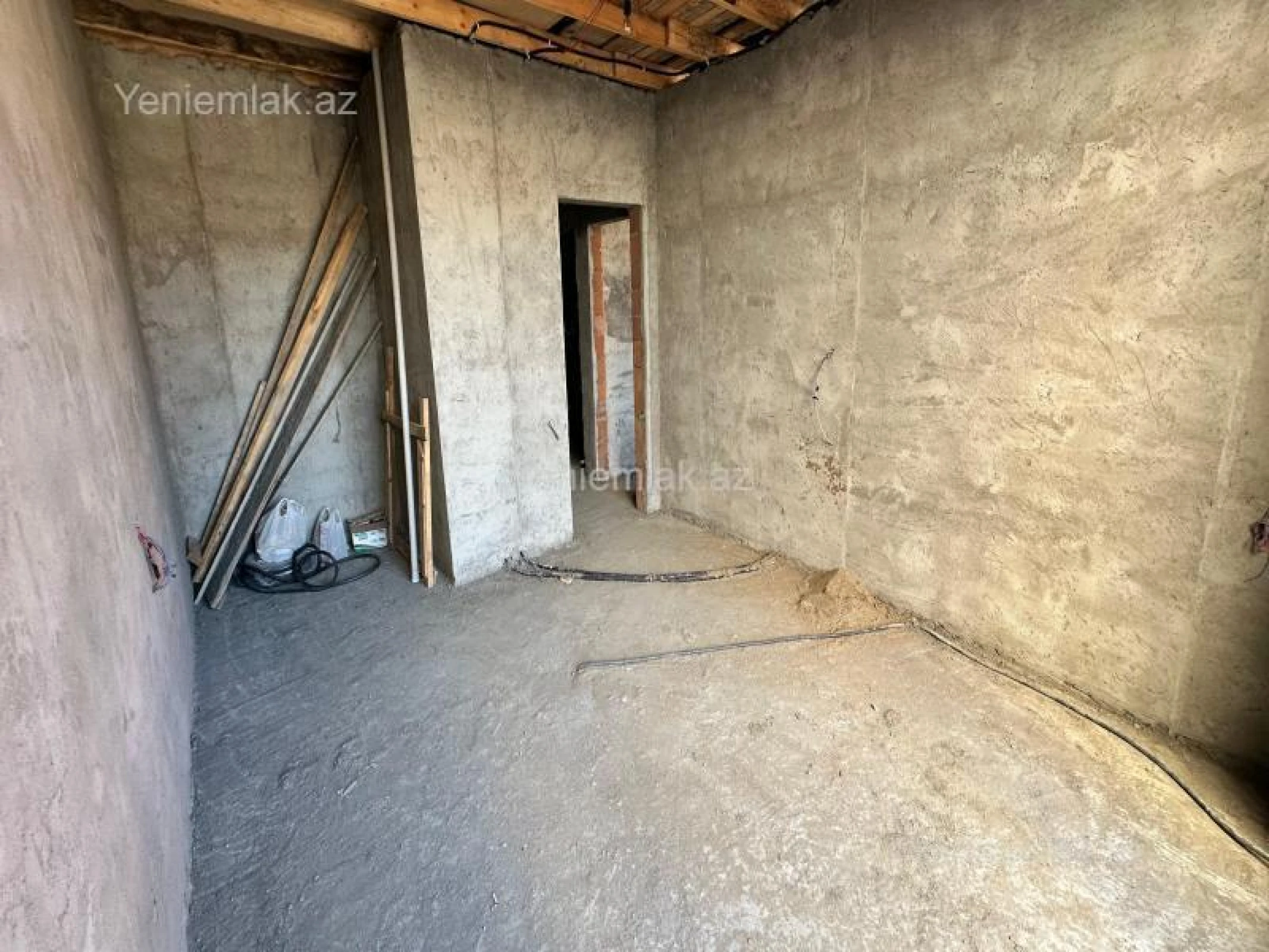 Satılır 4 otaqlı həyət evi 161 m²