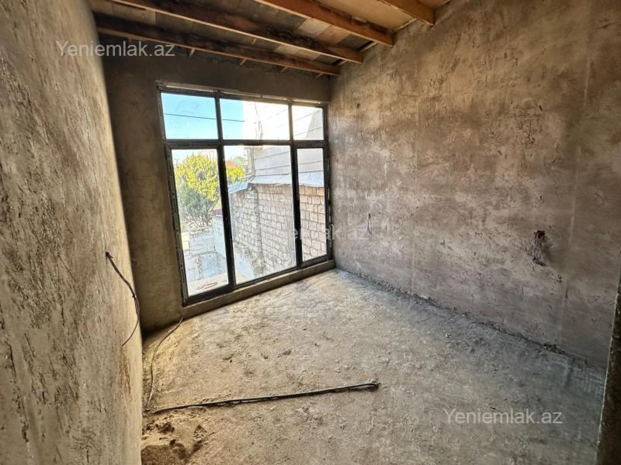 Satılır 4 otaqlı həyət evi 161 m²