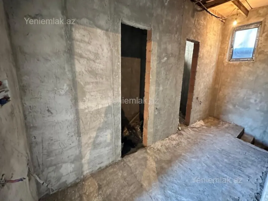 Satılır 4 otaqlı həyət evi 161 m²