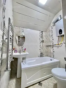 Satılır 6 otaqlı həyət evi 116 m²