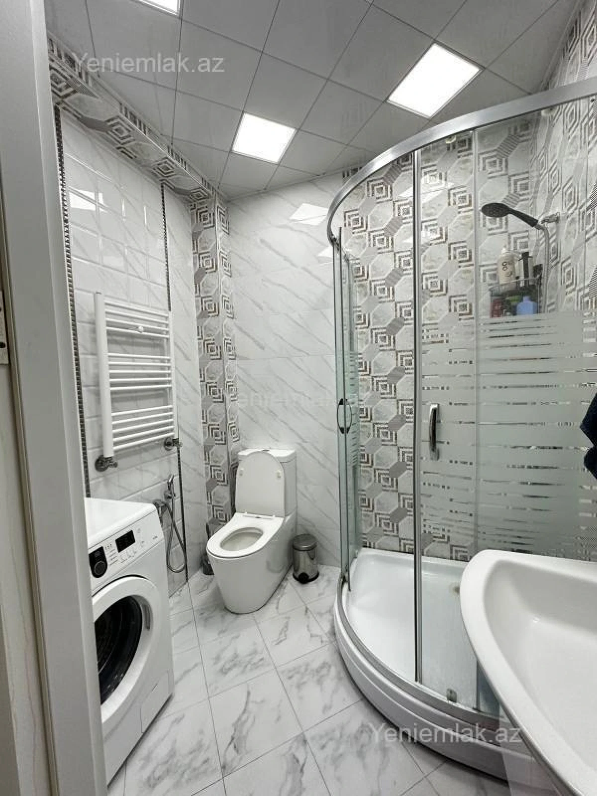 Kirayə verilir 2 otaqlı yeni tikili 61 m²