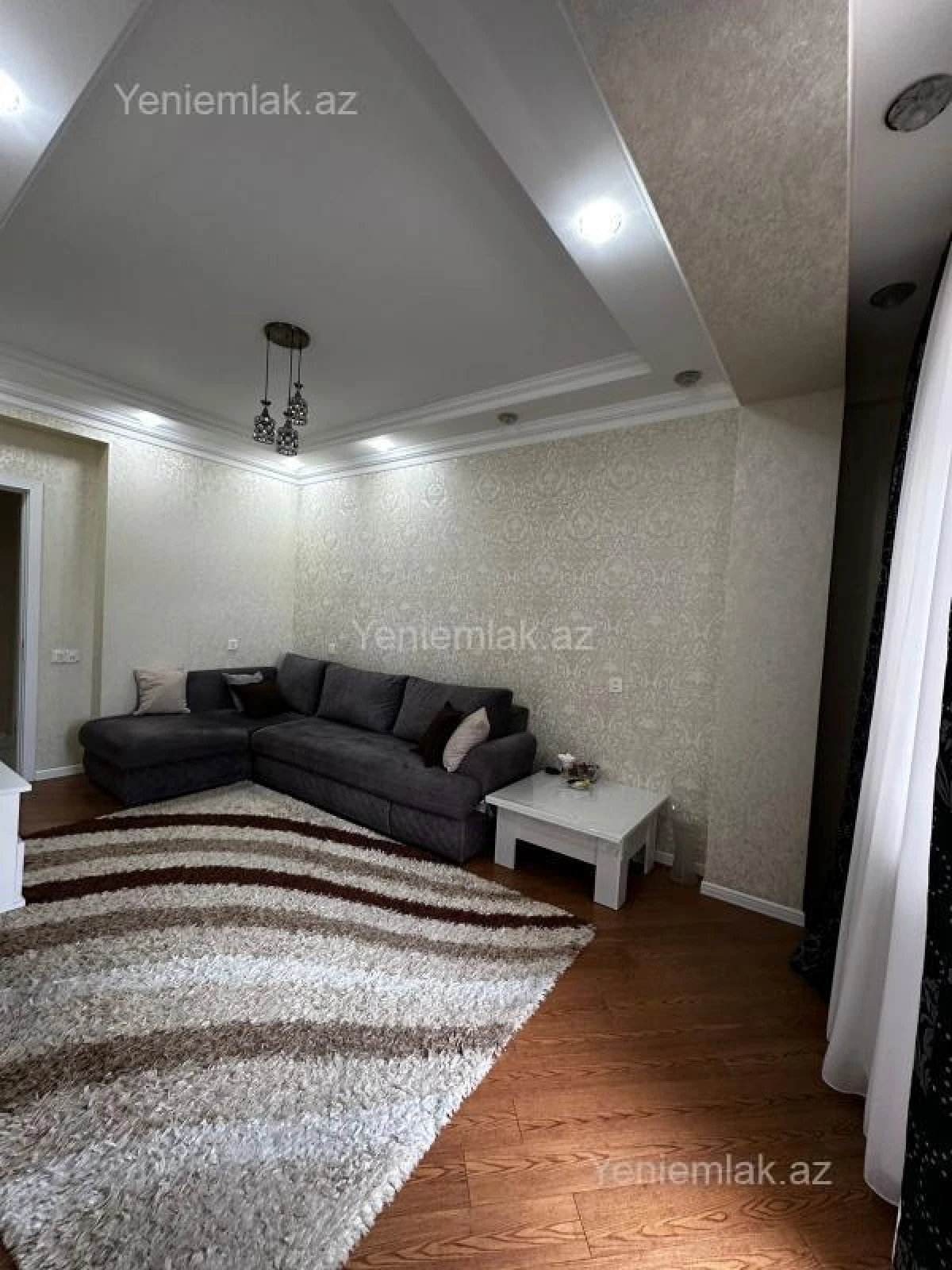 Kirayə verilir 2 otaqlı yeni tikili 61 m²