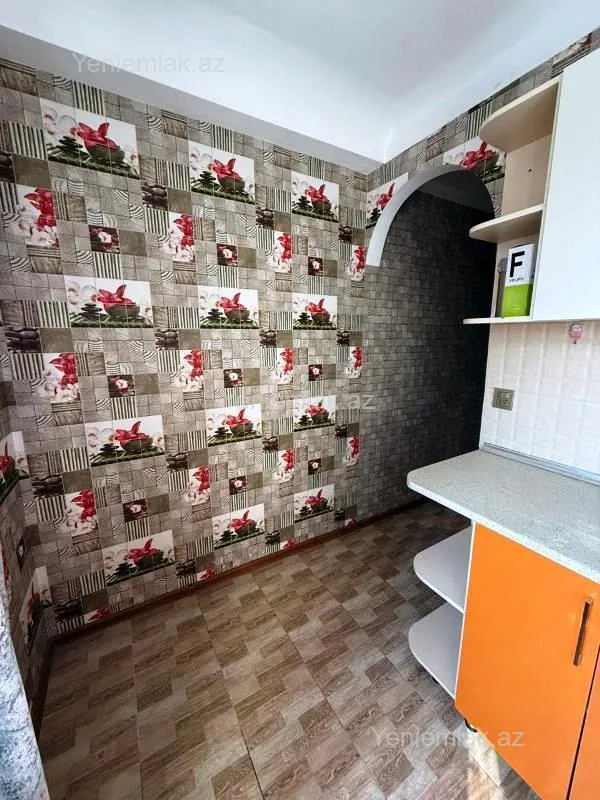 Satılır 1 otaqlı köhnə tikili 35 m²