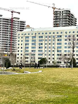 Satılır 3 otaqlı köhnə tikili 90 m²