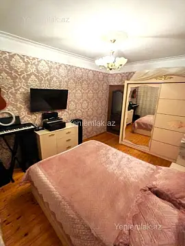Satılır 3 otaqlı köhnə tikili 90 m²