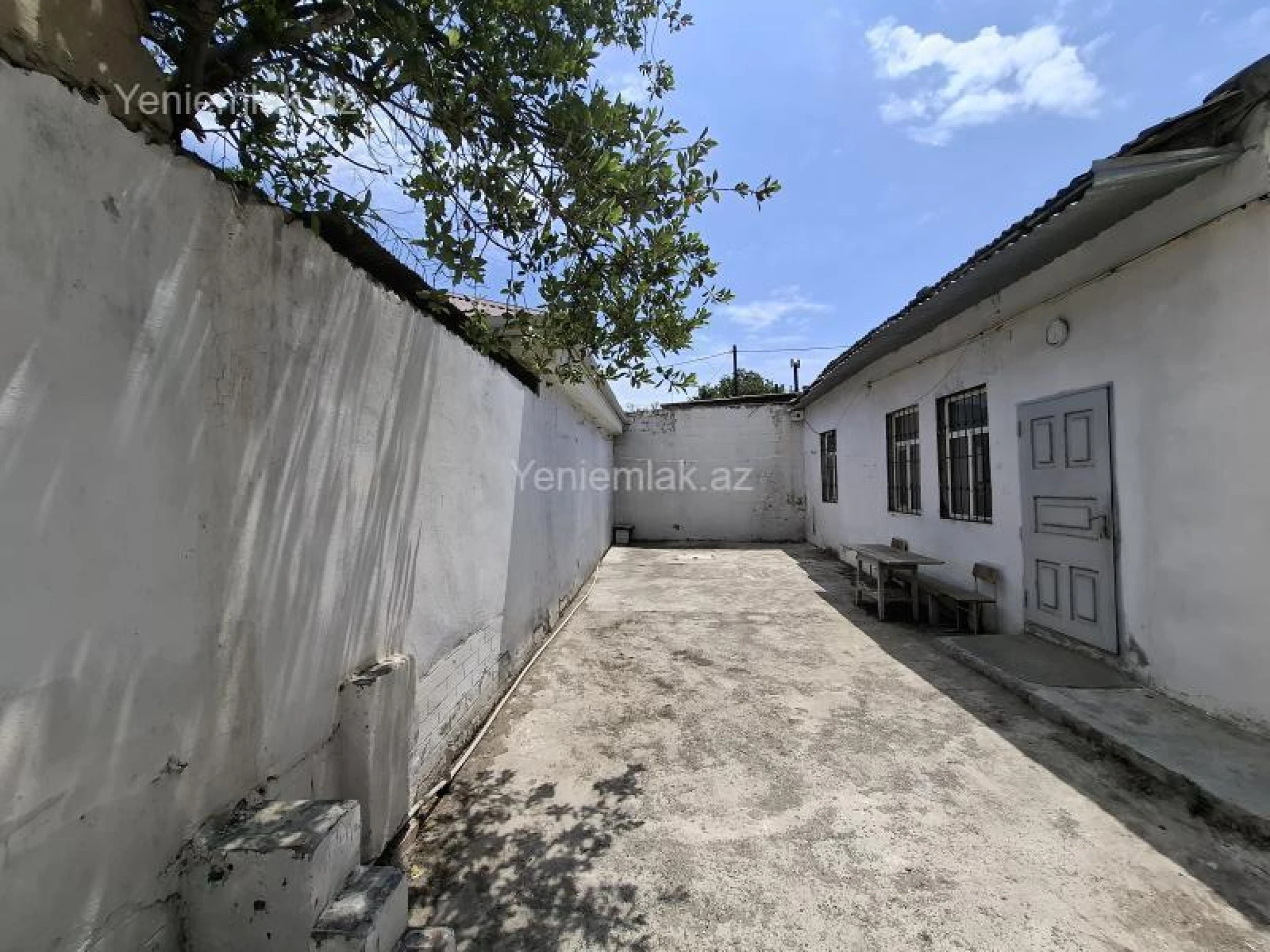 Satılır 4 otaqlı həyət evi 100 m²
