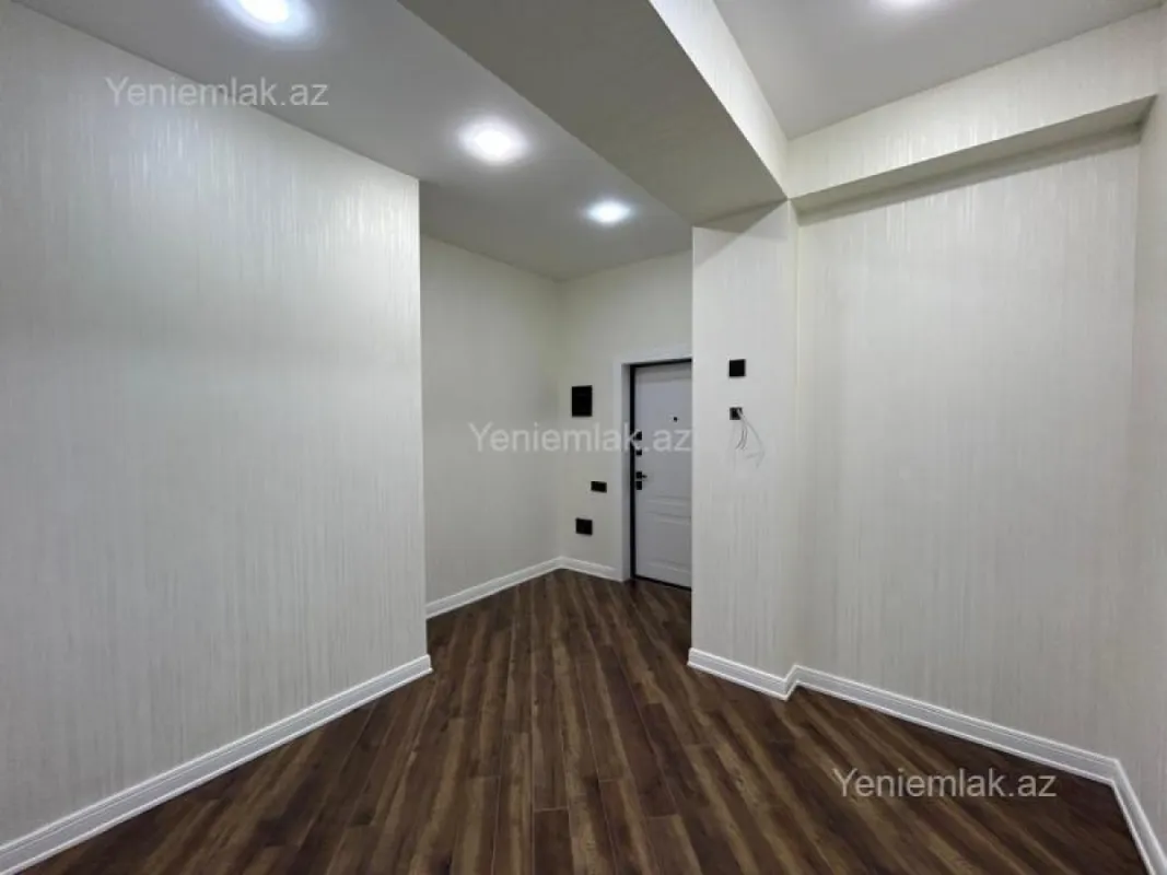 Satılır 2 otaqlı yeni tikili 70 m²
