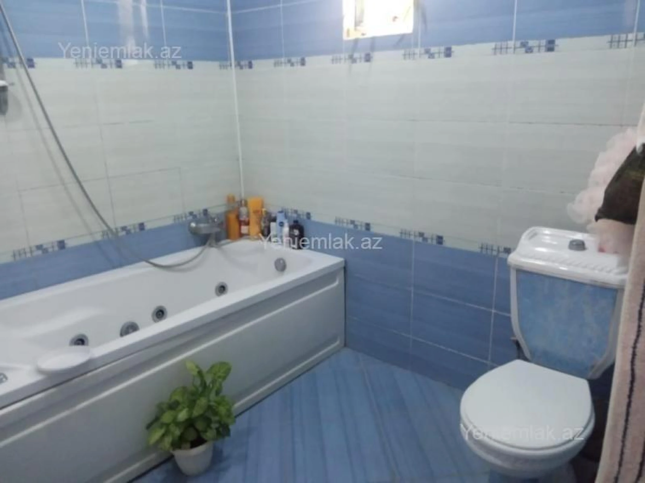 Satılır 6 otaqlı həyət evi 420 m²