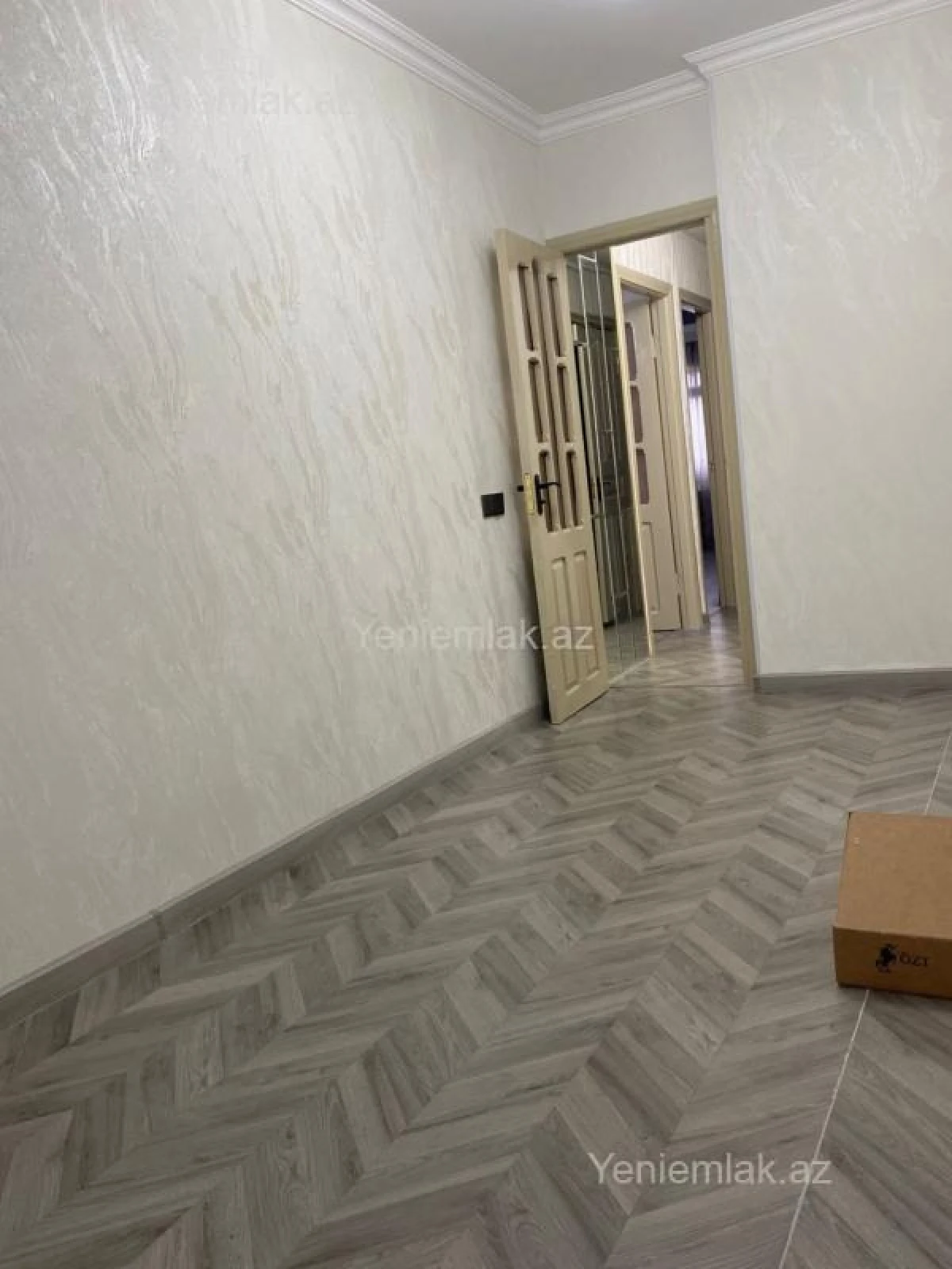 Satılır 3 otaqlı köhnə tikili 70 m²