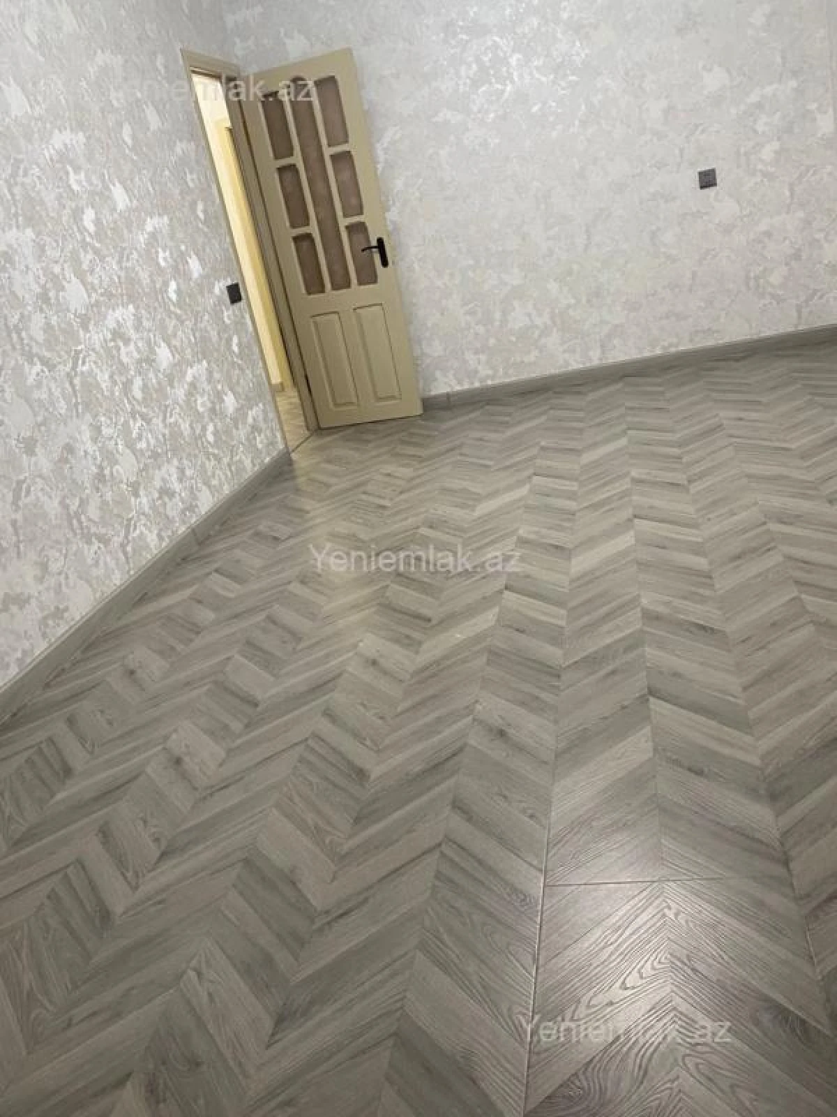 Satılır 3 otaqlı köhnə tikili 70 m²