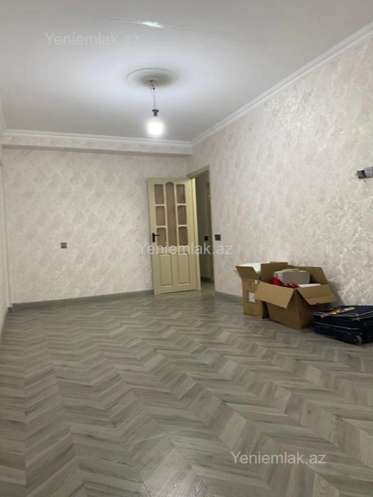 Satılır 3 otaqlı köhnə tikili 70 m²