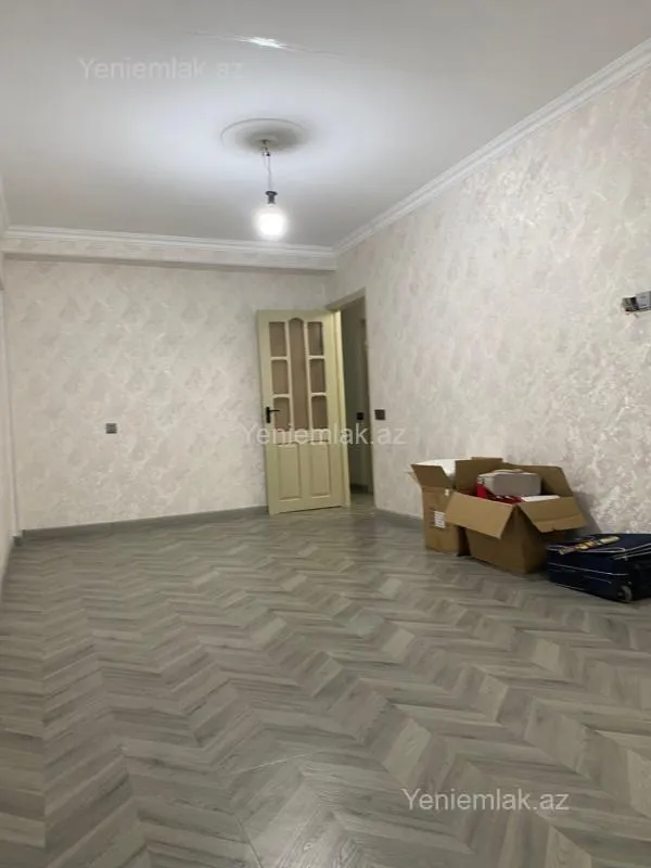 Satılır 3 otaqlı köhnə tikili 70 m²