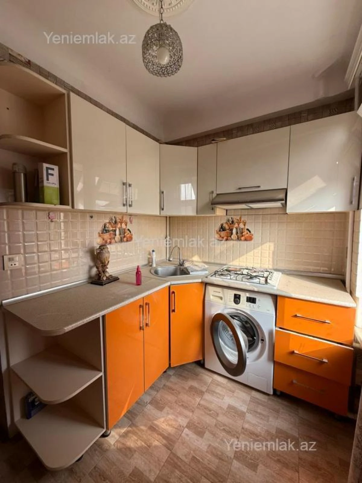 Satılır 1 otaqlı köhnə tikili 35 m²