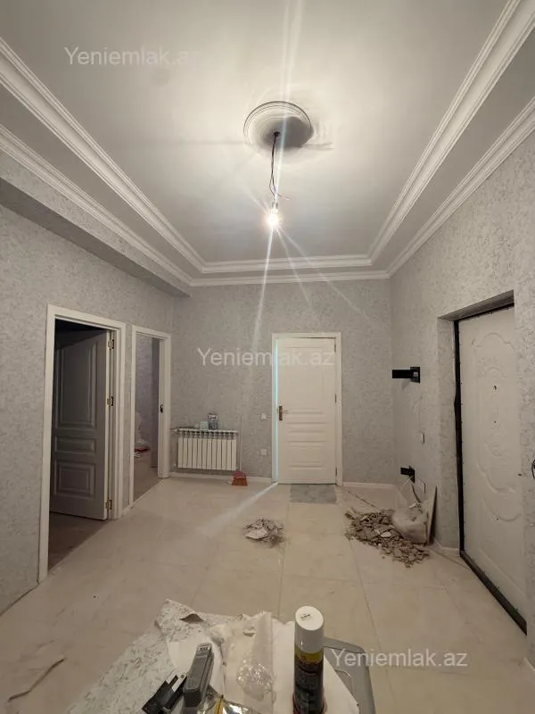 Satılır 2 otaqlı yeni tikili 72 m²