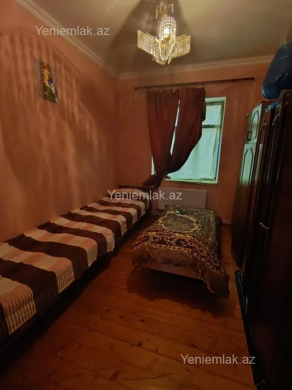 Satılır 5 otaqlı həyət evi 144 m²