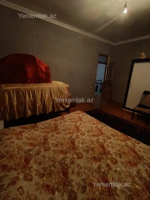 Satılır 5 otaqlı həyət evi 144 m²