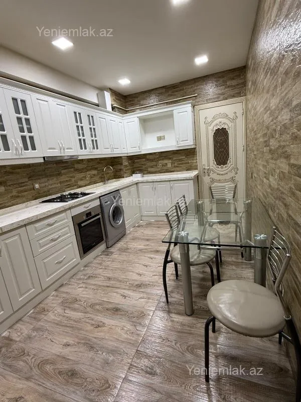 Satılır 3 otaqlı yeni tikili 86 m²