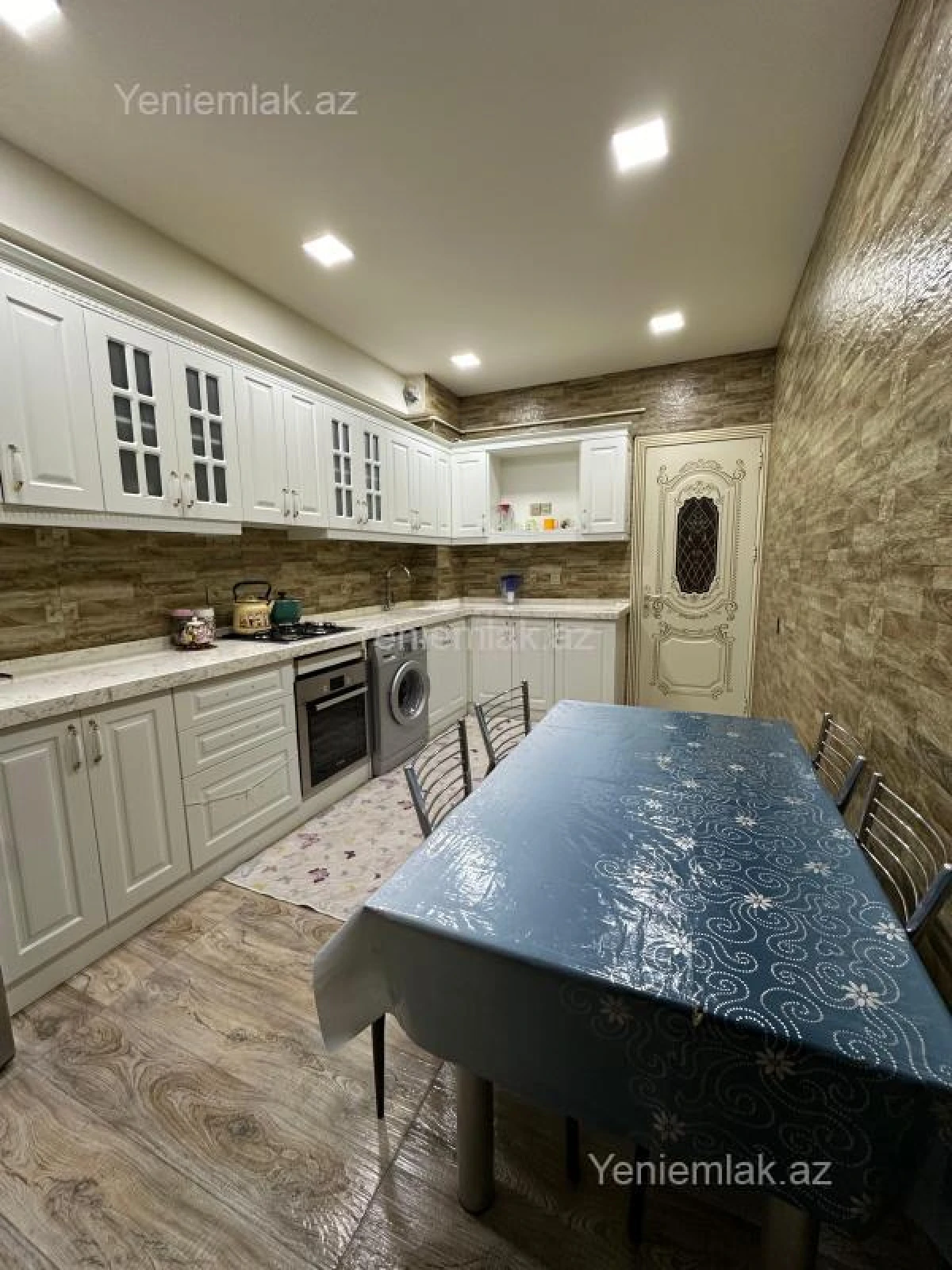 Satılır 3 otaqlı yeni tikili 86 m²