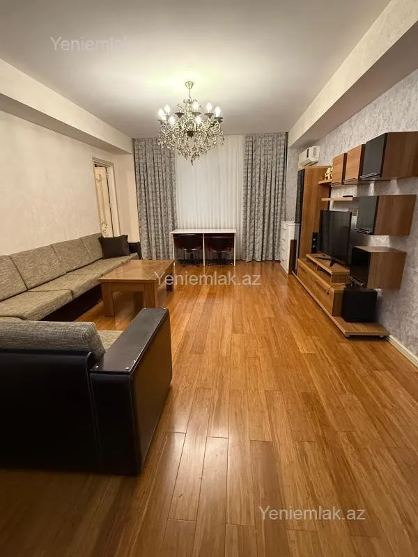 Satılır 3 otaqlı yeni tikili 86 m²