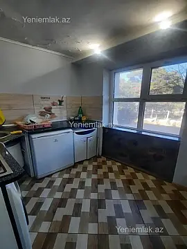Satılır 1 otaqlı köhnə tikili 32 m²