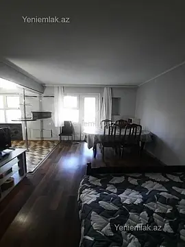 Satılır 1 otaqlı köhnə tikili 32 m²