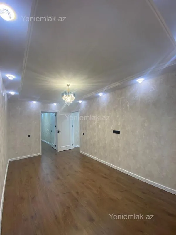 Satılır 2 otaqlı köhnə tikili 60 m²