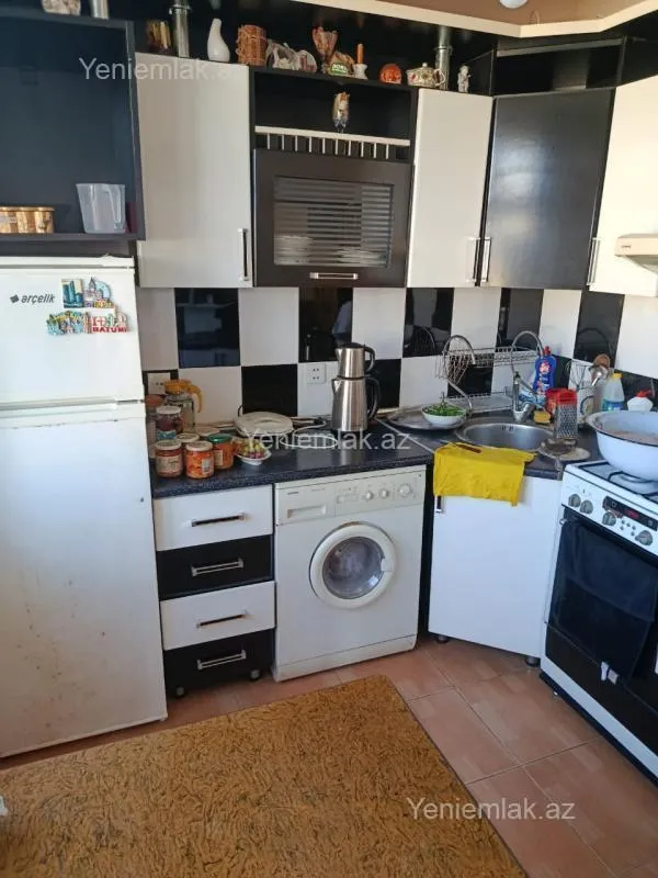 Satılır 2 otaqlı köhnə tikili 40 m²