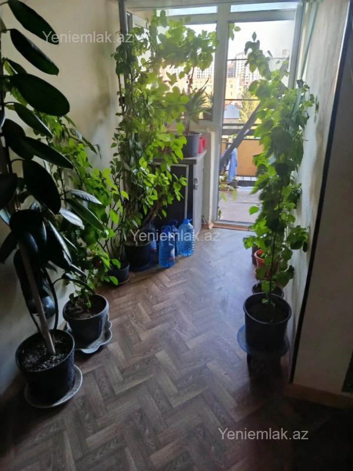 Satılır 2 otaqlı köhnə tikili 40 m²