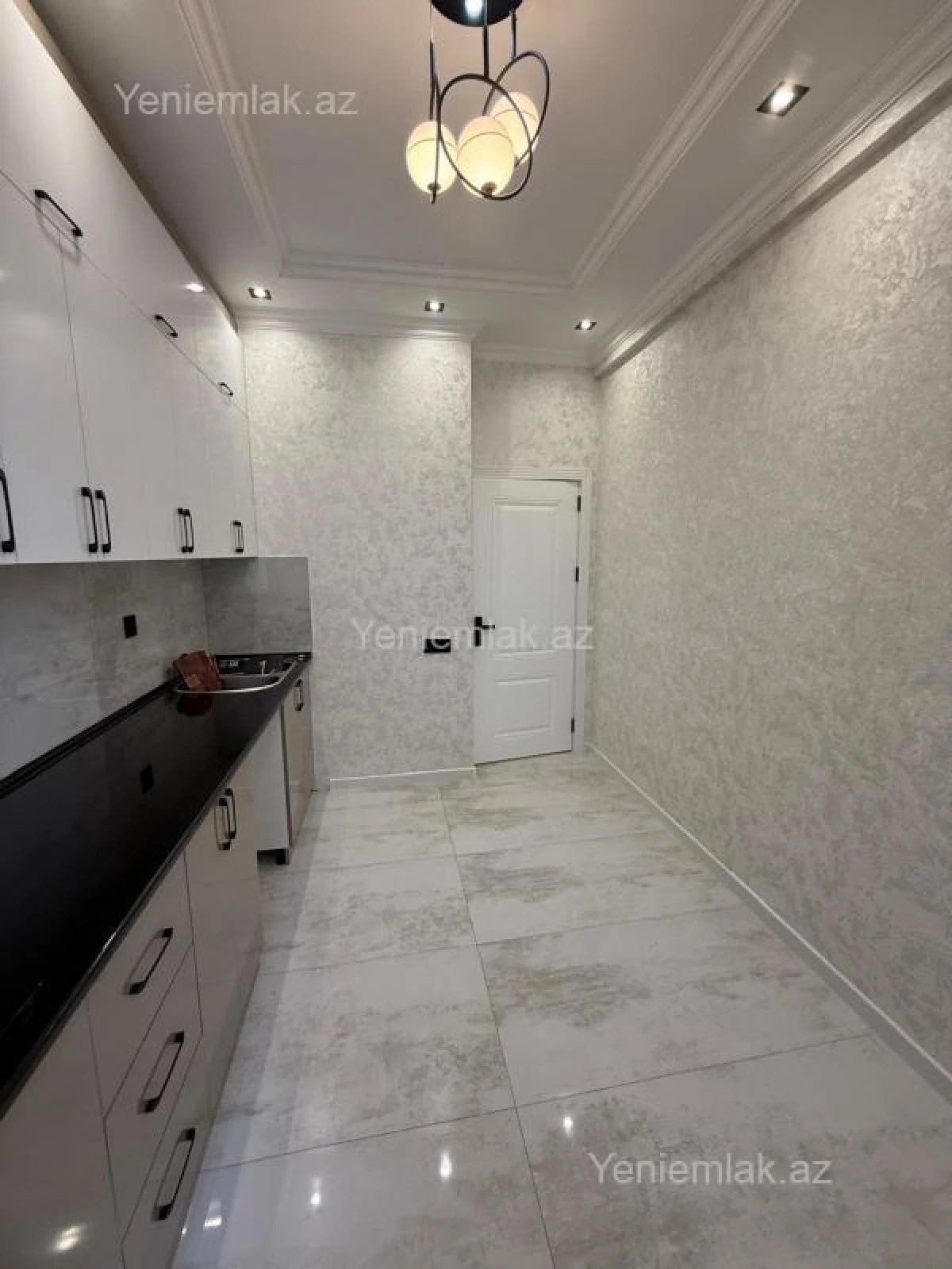 Satılır 2 otaqlı yeni tikili 63 m²